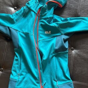 Jack Wolfskin Turquoise Jacket with Coral Accents